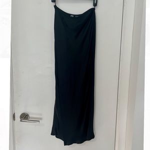 Zara Black Satin Midi Slip Skirt with Slit- Size S